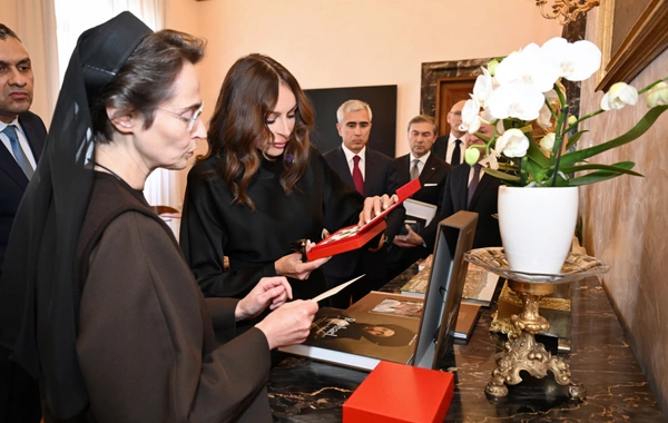 First Vice-President Mehriban Aliyeva met with the President of the Governorate of the Vatican City State