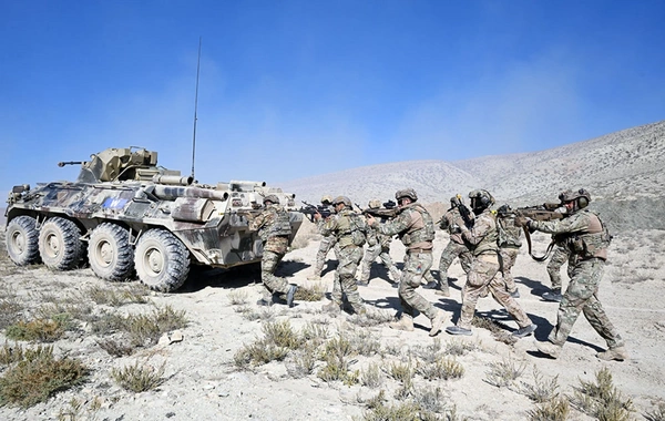 "Sarsılmaz Tərəfdaşlıq-2025" birgə xüsusi təyinatlı qüvvələr təlimi sona çatıb "Sarsılmaz Tərəfdaşlıq-2025" birgə xüsusi təyinatlı qüvvələr təlimi sona çatıb