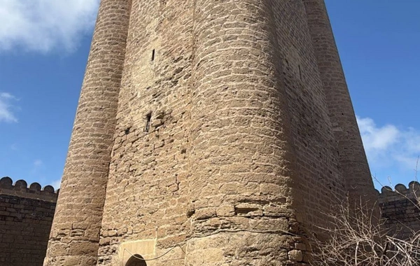 Böyük Mərdəkan qəsrində çökmə baş verib, əraziyə giriş məhdudlaşdırılıb