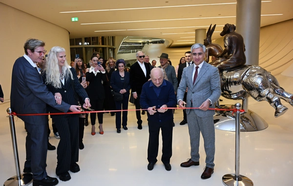 Heydər Əliyev Mərkəzində "Vəhşi təbiətin super qəhrəmanları" sərgisi açılıb