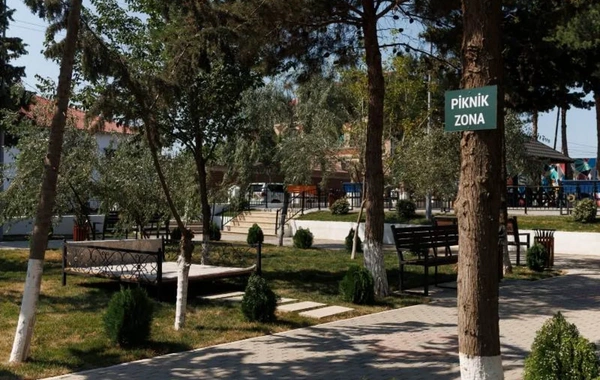 Suraxanıda 14 İyul küçəsi və parkda abadlıq işləri aparılıb