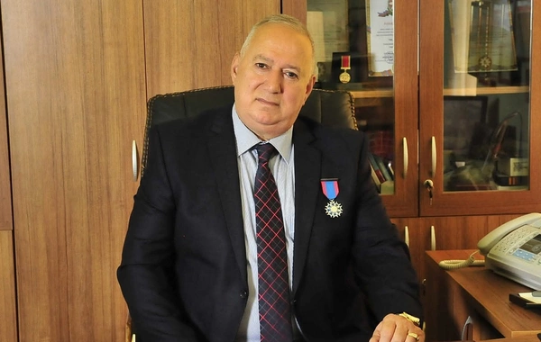Komada olan Əməkdar mədəniyyət işçisinin oğlu: "Həkimlər 72 saat vaxt veriblər"