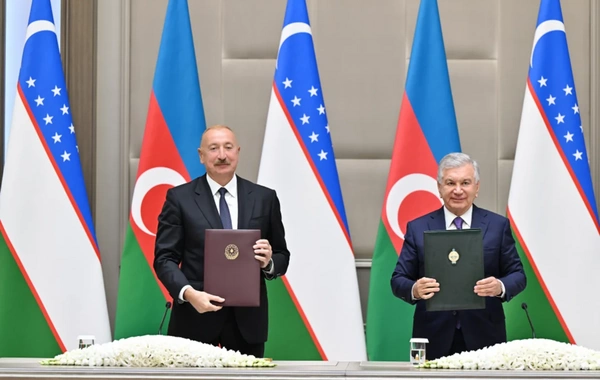 Daşkənddə Azərbaycan-Özbəkistan sənədlərinin imzalanması və mübadiləsi mərasimi olub