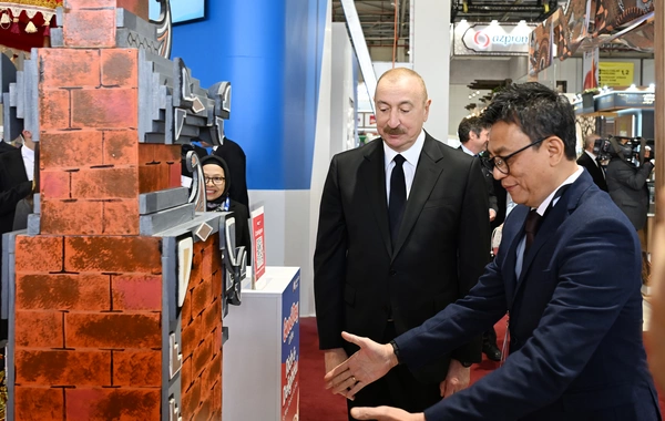 İlham Əliyev 19-cu "Caspian Agro Week" və 31-ci "InterFood Azerbaijan" sərgiləri ilə tanış olub