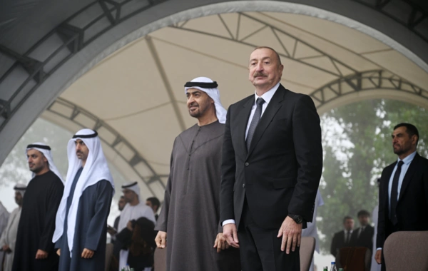 İlham Əliyev Şeyx Məhəmməd bin Zayed Al Nəhyana Qarabağ atı hədiyyə edib