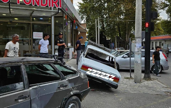 Bakıda sürücülər güclü LED işıqlarından ŞİKAYƏT EDİR – "Gözümüzü çıxarır, qəza şəraiti yaradırlar"