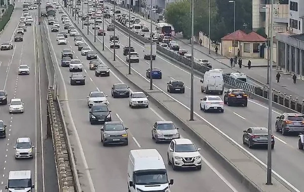 Bakıda bu yollarda tıxac var
