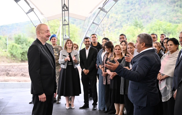 Prezident İlham Əliyev Xocalının Badara, Daşbulaq, Seyidbəyli və Şuşakənd kəndlərinin sakinləri ilə görüşüb