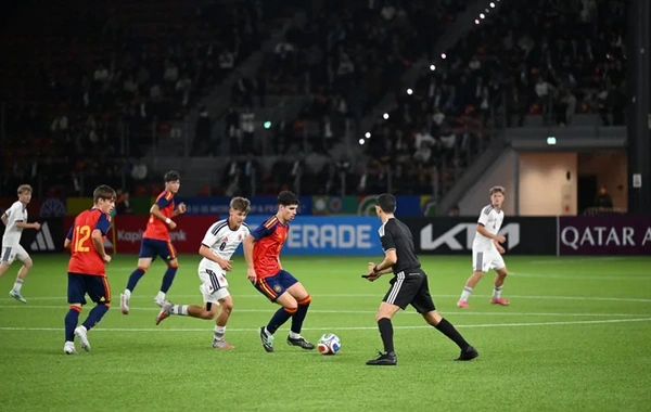 Ilham Aliyev watched the final match of the FIFA U-15 World Cup and Festival, took part in the award ceremony