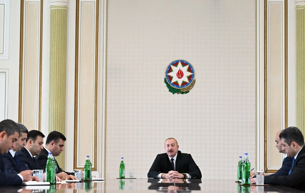 İlham Əliyev: Əkin-biçin üçün yararlı olan torpaqlarda bəzi məmurlar özləri üçün imarətlər inşa ediblər