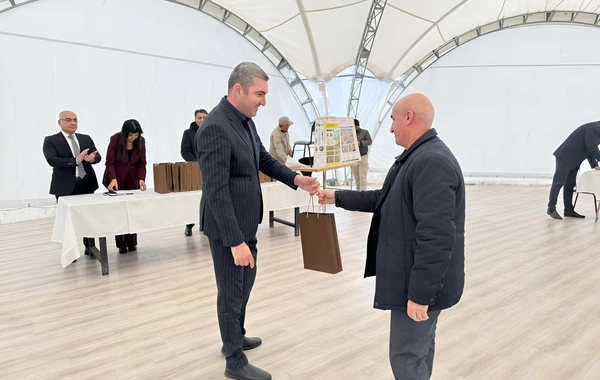 Növbəti köç karvanı Laçına çatıb, mənzillərin açarları təqdim olunub