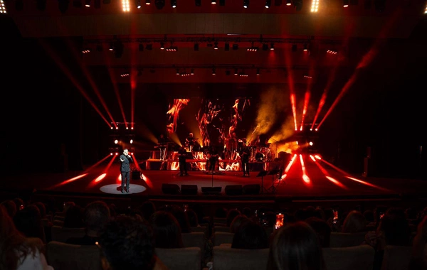 Ferhat Göçerin möhtəşəm Bakı konsertindən GÖRÜNTÜLƏR