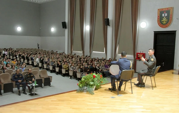Azərbaycan Ordusunda Beynəlxalq Qadınlar Günü ilə bağlı tədbirlər keçirilib