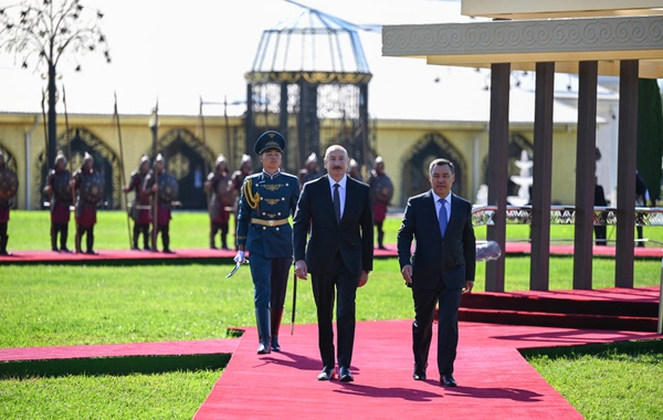 Prezident İlham Əliyevin Çolpon-Ata şəhərində rəsmi qarşılanma mərasimi olub