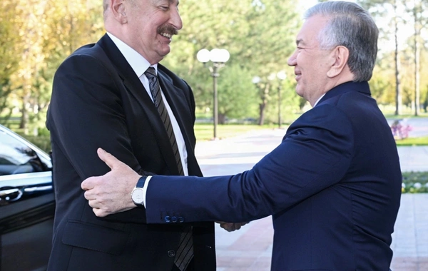 Azərbaycan və Özbəkistan prezidentlərinin təkbətək görüşü olub