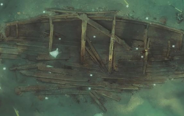 Cənubi Koreyada 600 illik ticarət gəmisi tapılıb