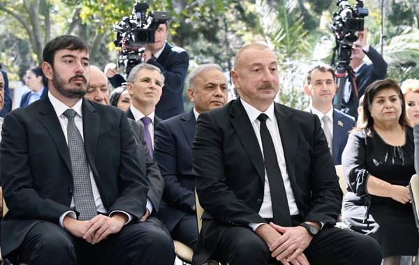 Prezident İlham Əliyev Bakıda Aşıq Ələsgərin abidəsinin açılışında iştirak edib