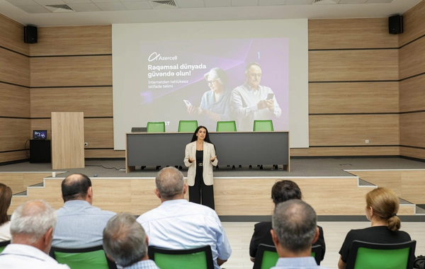 Azercell Bərdədə yaşlılar üçün kibertəhlükəsizlik təlimi keçdi
