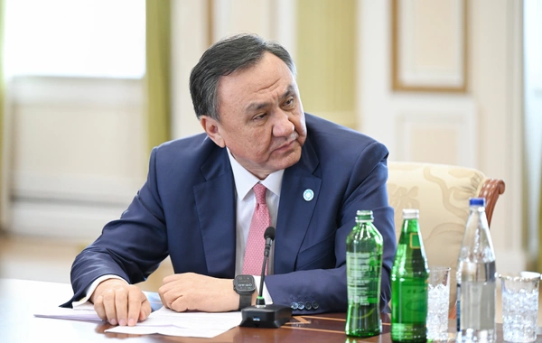 İlham Əliyev TDT-yə üzv dövlətlərin hökumət başçılarının görüşünün iştirakçılarını qəbul edib