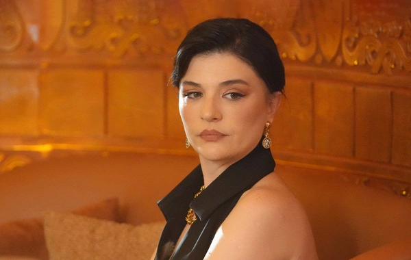 Qonca Vuslateri evdə ayağını sındırdı