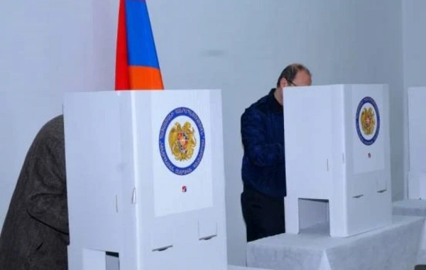 Ermənistanda parlament seçkilərində səsvermə başlayıb