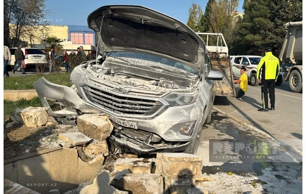Sumqayıtda avtomobil piyadaları vurub, daha sonra yanıb