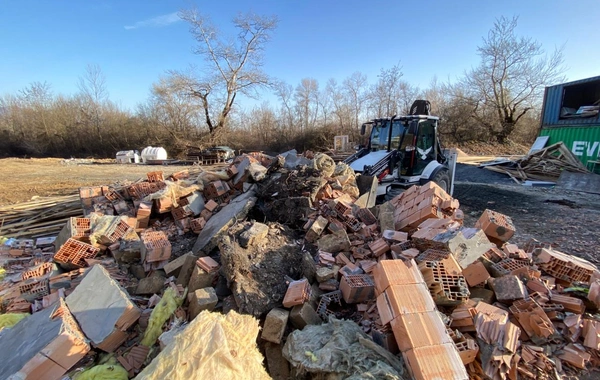 Qəbələdə meşə fondu torpağında qanunsuz tikinti aşkarlanıb, qanunamüvafiq tədbirlər görülüb