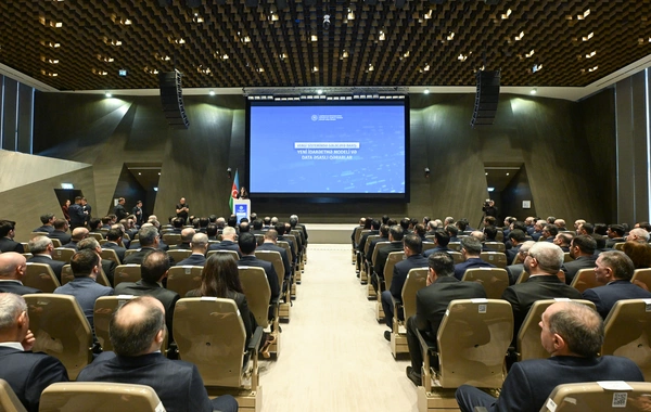 "McDonald"s Azərbaycan" xidmət sahəsində məşğulluğun inkişafına töhfəyə görə mükafata layiq görülüb