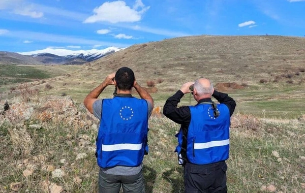 Arrival of vehicles with EU flags noted in Armenia