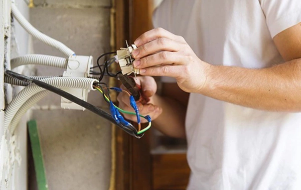 Ağcabədidə Azərişıqın əməkdaşı elektrik cərəyanı vurması nəticəsində ölüb