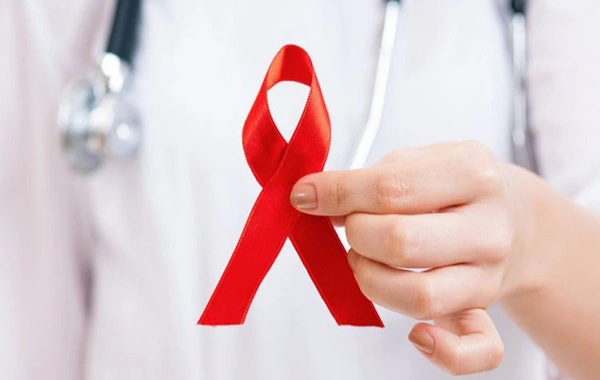 Azərbaycanda İİV-lə yaşayanların sayı açıqlanıb