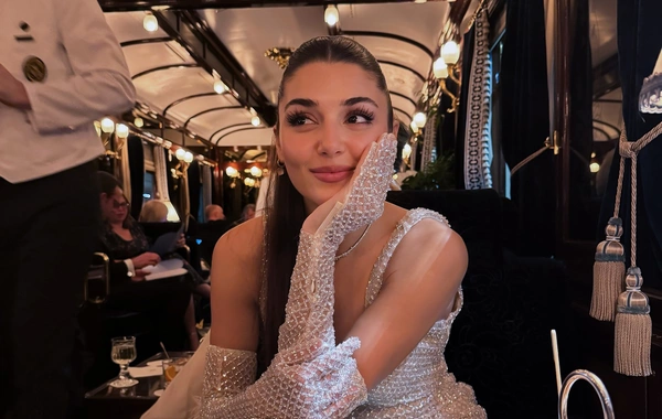 Hande Erçel dünyanın 10 ən gözəl qadınından biri oldu