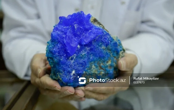 Bakıda unikal muzey: Dünyanın 56 yatağından toplanan minerallar - FOTOREPORTAJ