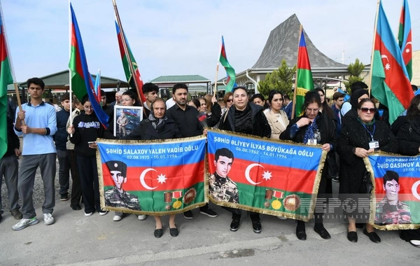 I Qarabağ müharibəsinin daha üç itkin-şəhidi dəfn olunub I Qarabağ müharibəsinin daha üç itkin-şəhidi dəfn olunub