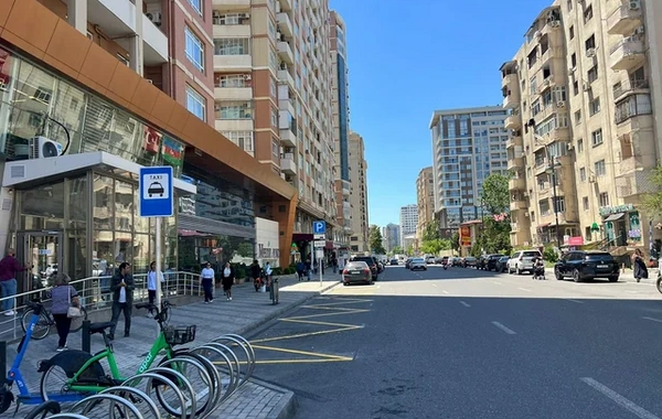 Altı tibb müəssisəsinin yanında minib-düşmə yerləri yaradılıb