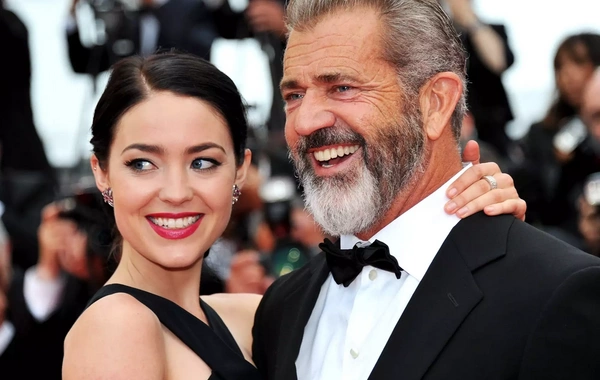 Mel Gibson özündən 34 yaş kiçik sevgilisindən ayrıldı