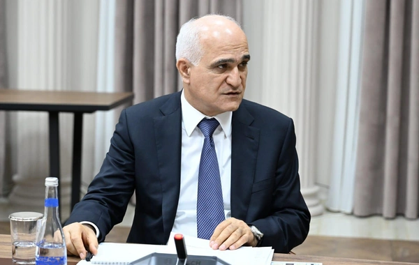 Təyyarə qəzasının səbəblərinin araşdırılması üçün yaradılmış Dövlət Komissiyasının növbəti iclası keçirilib