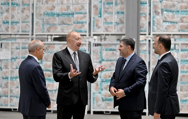 Prezident İlham Əliyev Qaradağ rayonunda kağız və gigiyenik məhsulların istehsalı müəssisəsinin açılışında iştirak edib
