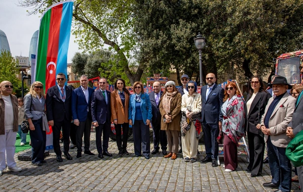 Baku Steel Company Xalça Festivalında polad sənətini təqdim etdi