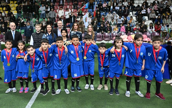 Leyla Əliyevanın təşəbbüsü ilə uşaq evlərinin komandaları arasında növbəti minifutbol turniri təşkil olunub Leyla Əliyevanın təşəbbüsü ilə uşaq evlərinin komandaları arasında növbəti minifutbol turniri təşkil olunub