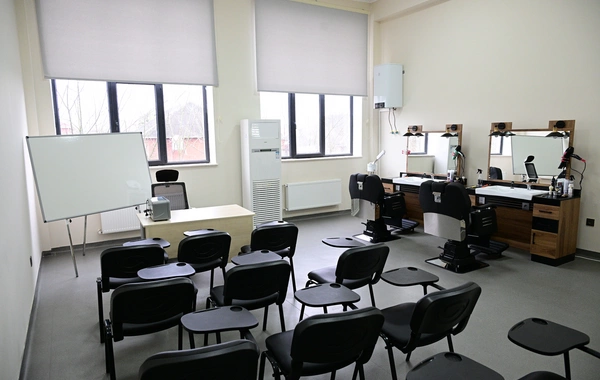 İlham Əliyev Lənkəran Dövlət Peşə Təhsil Mərkəzinin açılışında iştirak edib