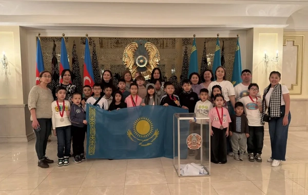 Qazaxıstanın Bakıdakı səfirliyində referendum üzrə səsvermə keçirilir