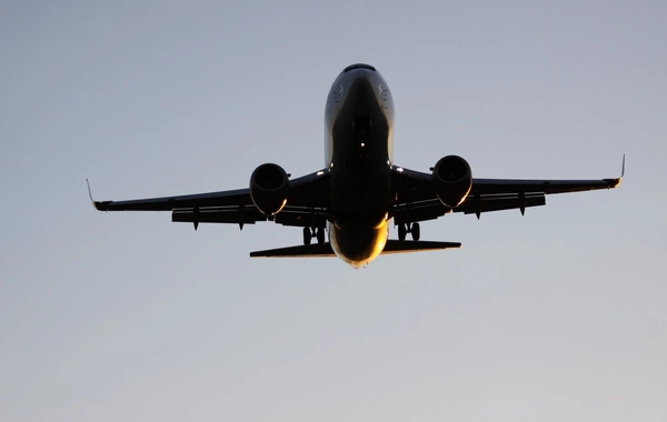 Netanyahu's plane circled over the Mediterranean Sea for about an hour