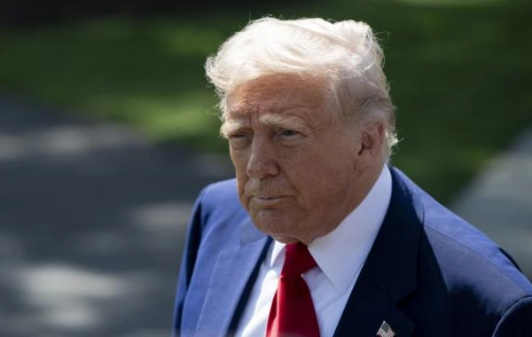 Tramp Hollivuda film SİFARİŞ ETDİ