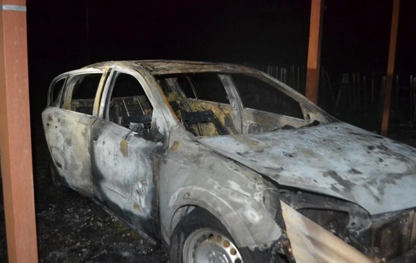 Bakıda hotelin qarajında alman maşınları YANDI