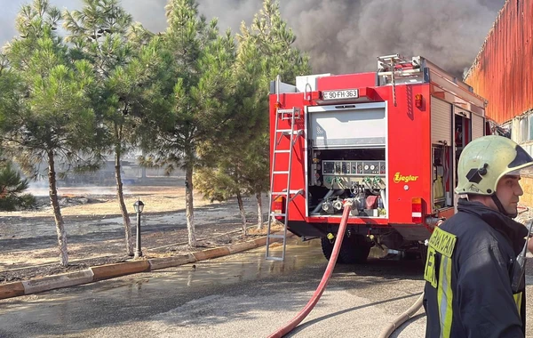 Bakıdakı güclü yanğın tam SÖNDÜRÜLDÜ