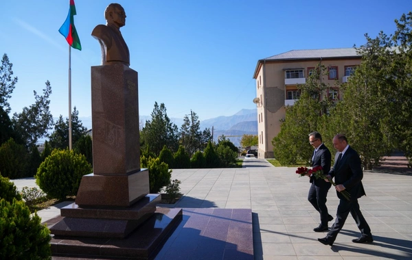 Dövlət Komitəsinin sədri Ordubadda vətəndaşları qəbul edib