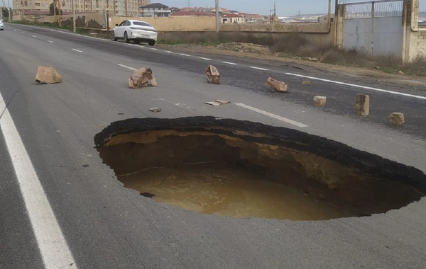 Masazırda yol çökdü