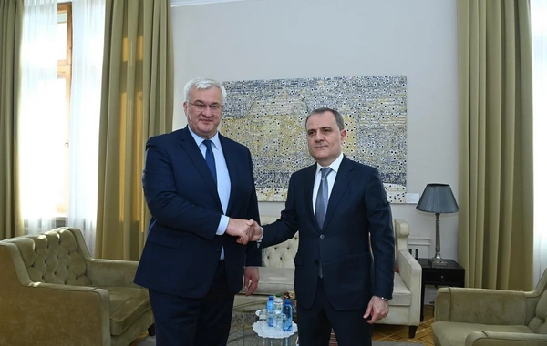 Ceyhun Bayramov və Andrey Sibiqa Kiyevdə danışıqlar aparırlar