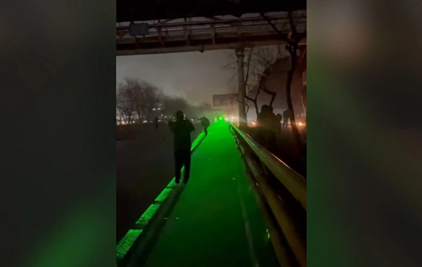 İranda etirazçılara qarşı yaşıl lazerdən istifadə olunub